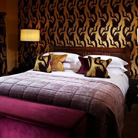 Pennyhill Park Hotel And Spa Bagshot Room photo