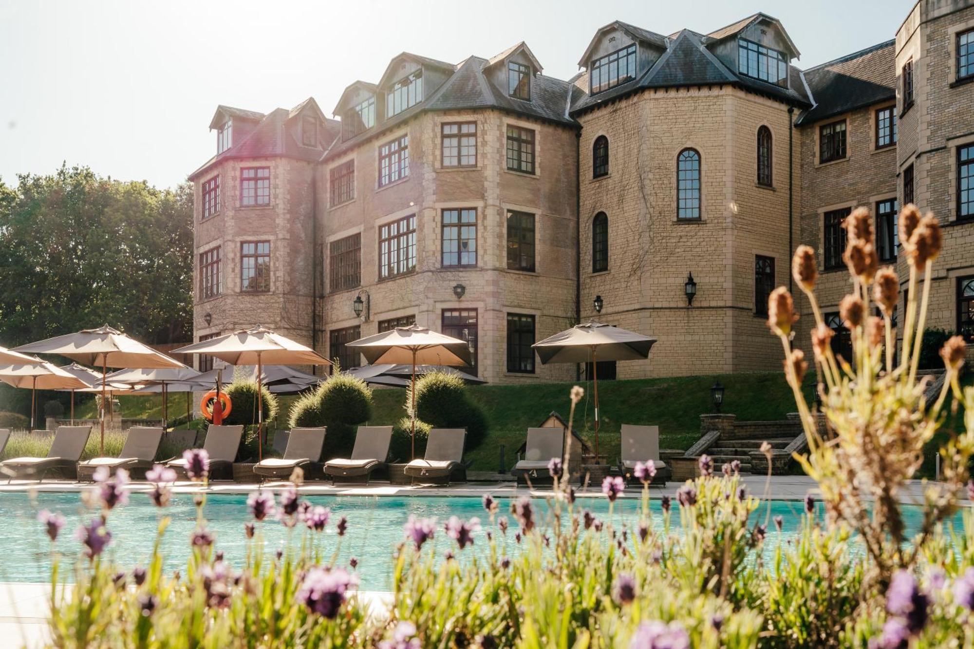 Pennyhill Park Hotel And Spa Bagshot Exterior photo